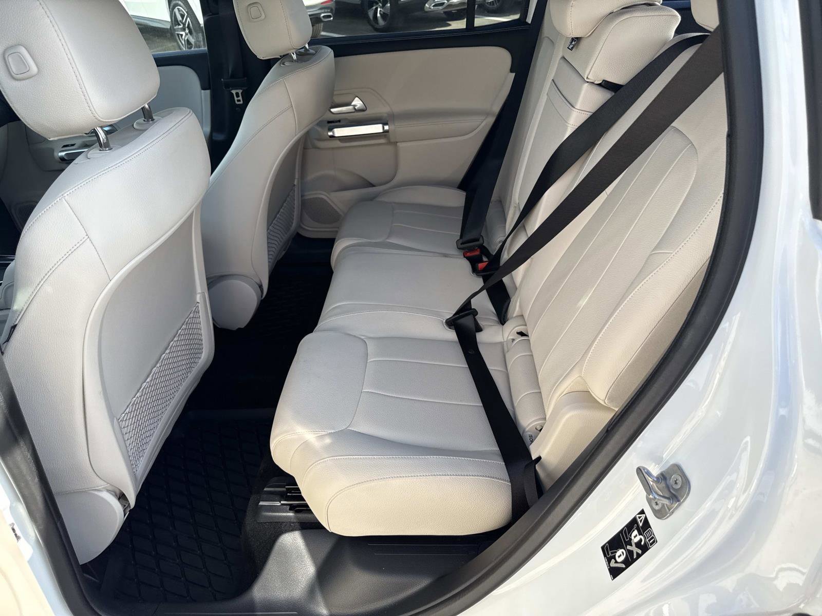 Used 2025 Mercedes-Benz GLB 250 image 14