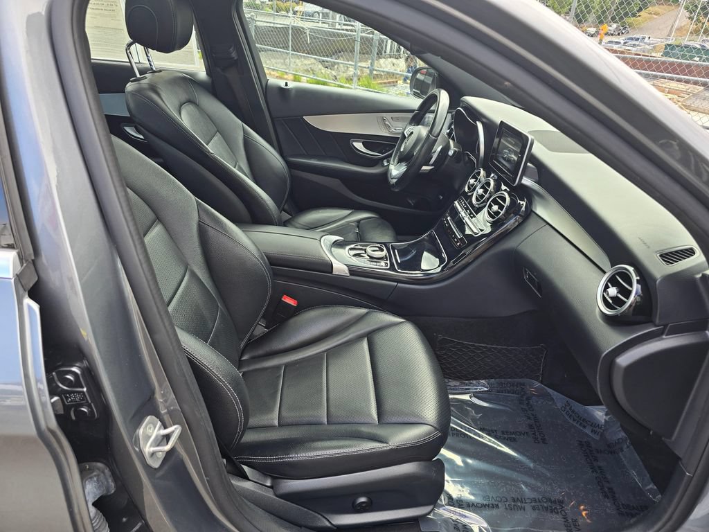 Used 2018 Mercedes-Benz C 300 4MATIC Sedan image 11