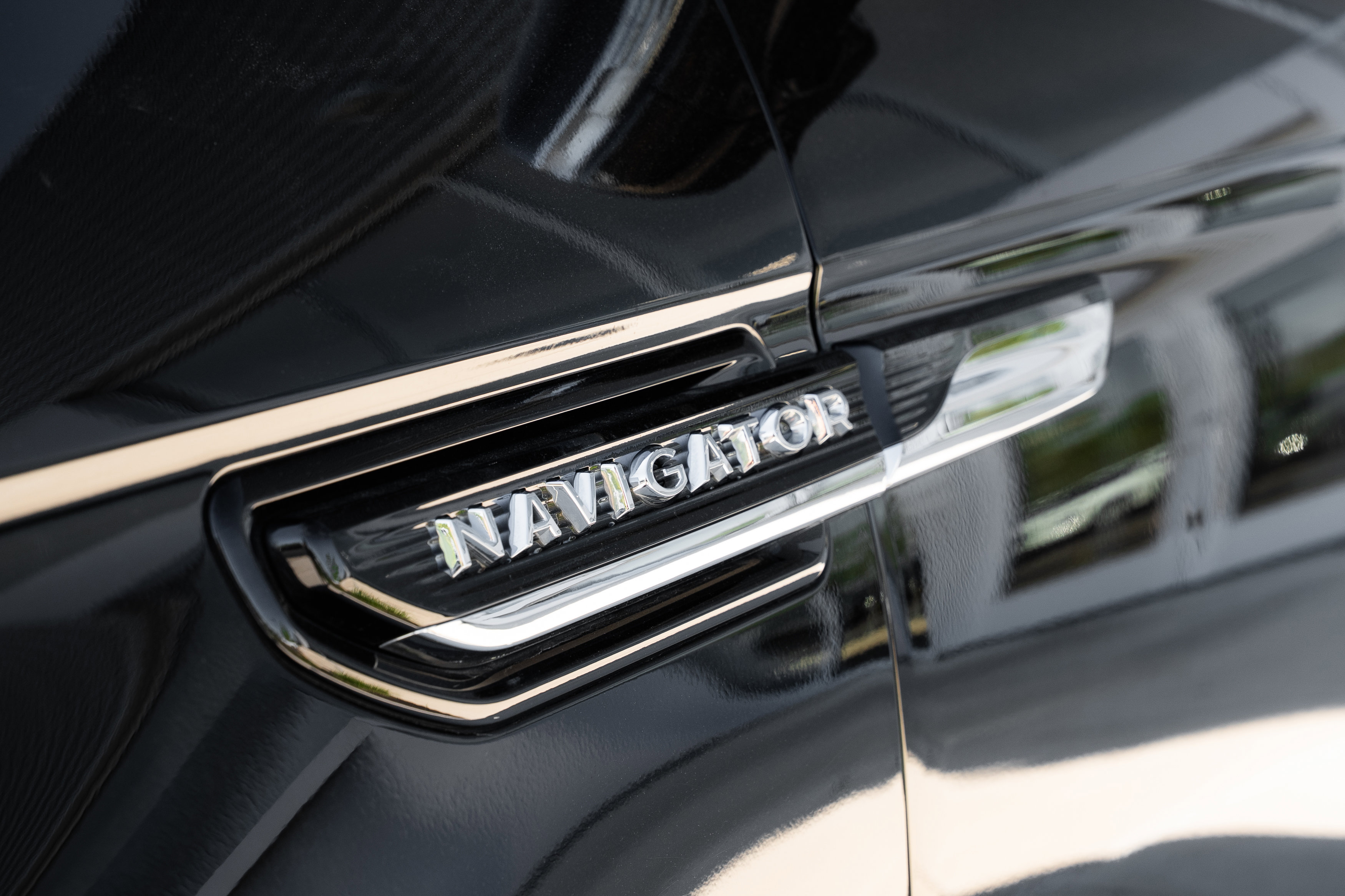 Used 2024 Lincoln Navigator Reserve w/ Monochromatic Package AWD/4WD image 41