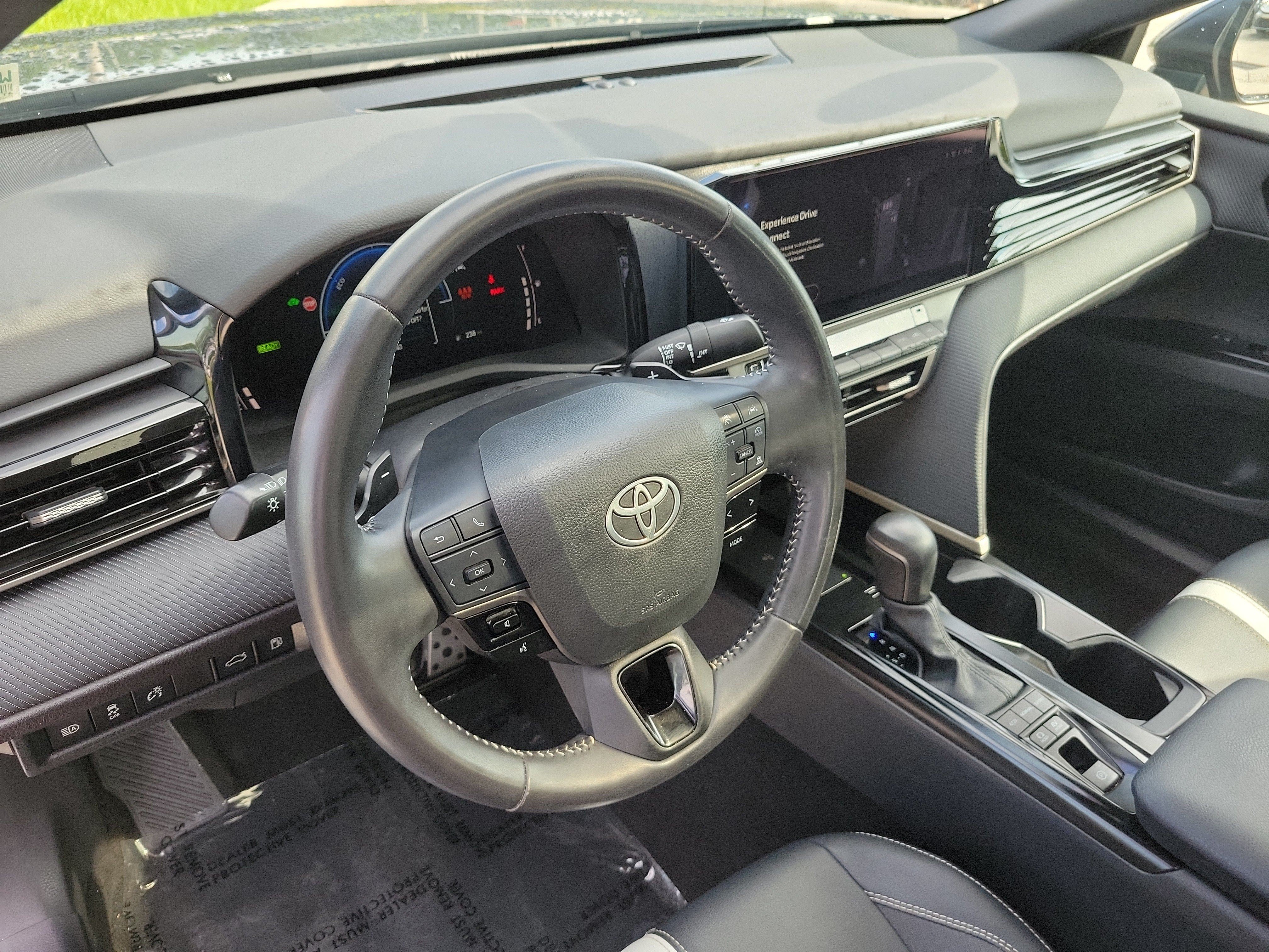 Used 2025 Toyota Camry SE w/ Multimedia Upgrade Package FWD image 24