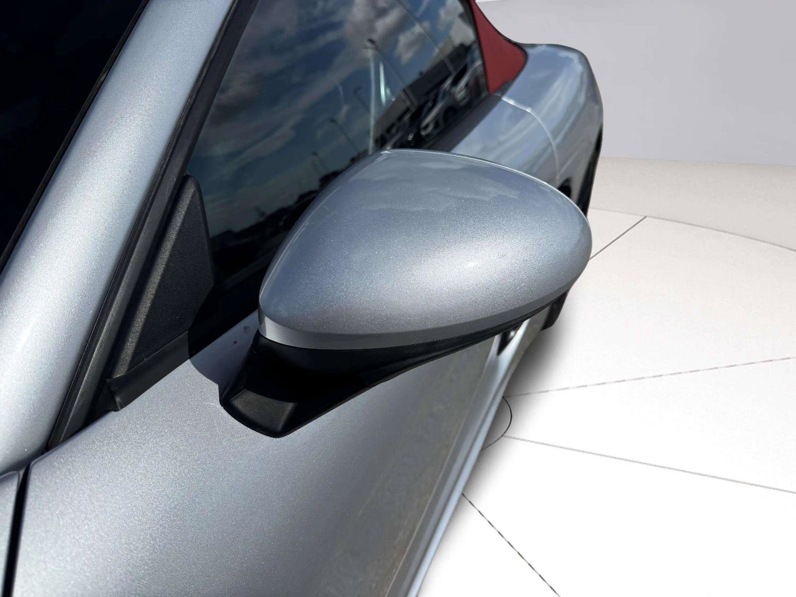 Used 2018 Porsche 718 Boxster RWD image 13
