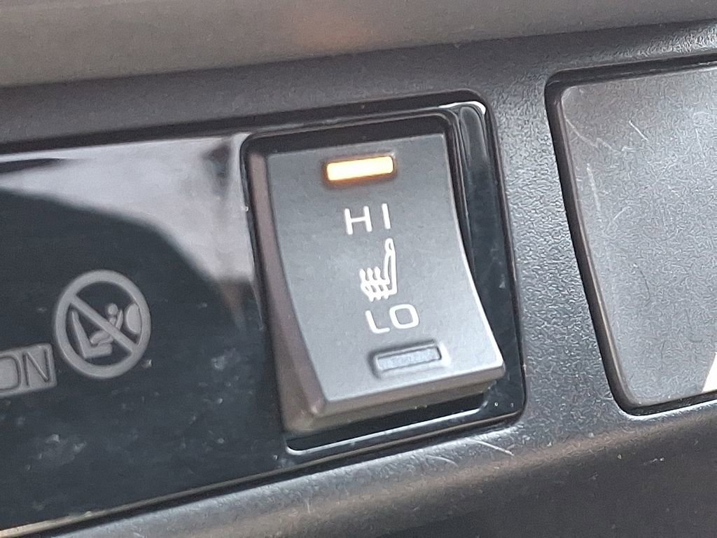 Used 2019 Toyota RAV4 XLE AWD/4WD image 26