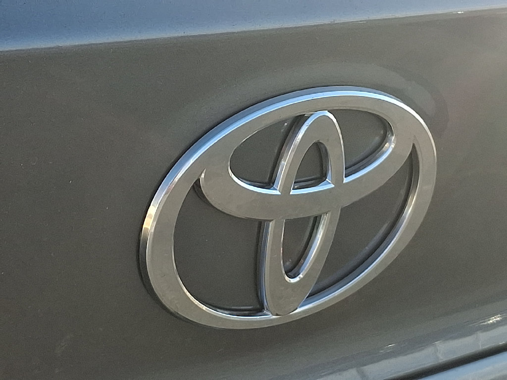 New 2026 Toyota Camry SE w/ Convenience Package FWD image 23