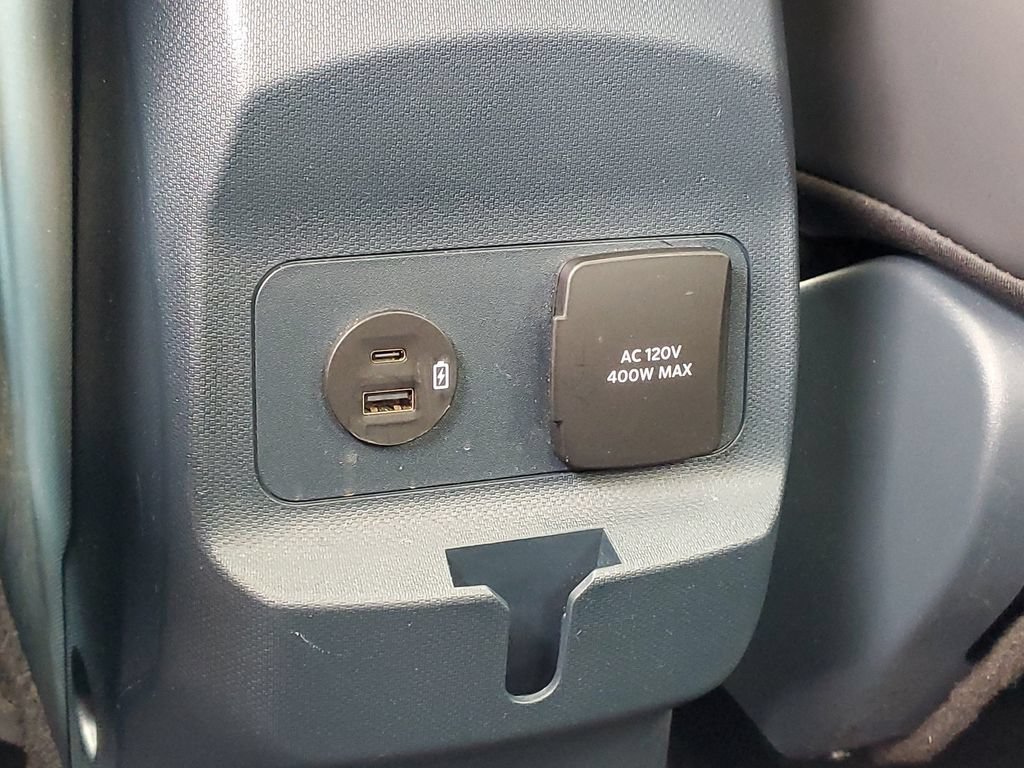 Certified 2024 Ford Maverick Tremor w/ Tremor Off-Road Package AWD/4WD image 17