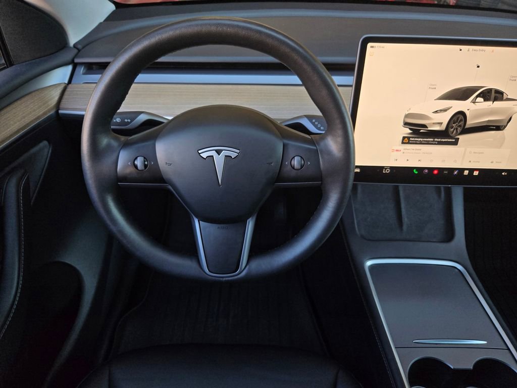 Used 2025 Tesla Model Y Long Range image 13