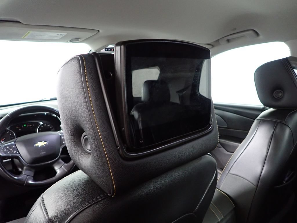Used 2019 Chevrolet Traverse Premier w/ LPO, Blackout Package AWD/4WD image 9