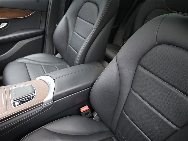 Used 2020 Mercedes-Benz GLC 300 4MATIC image 18