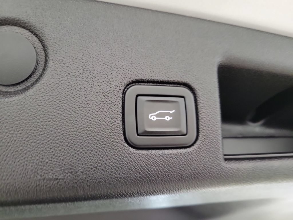 Certified 2020 Chevrolet Equinox Premier AWD/4WD image 21