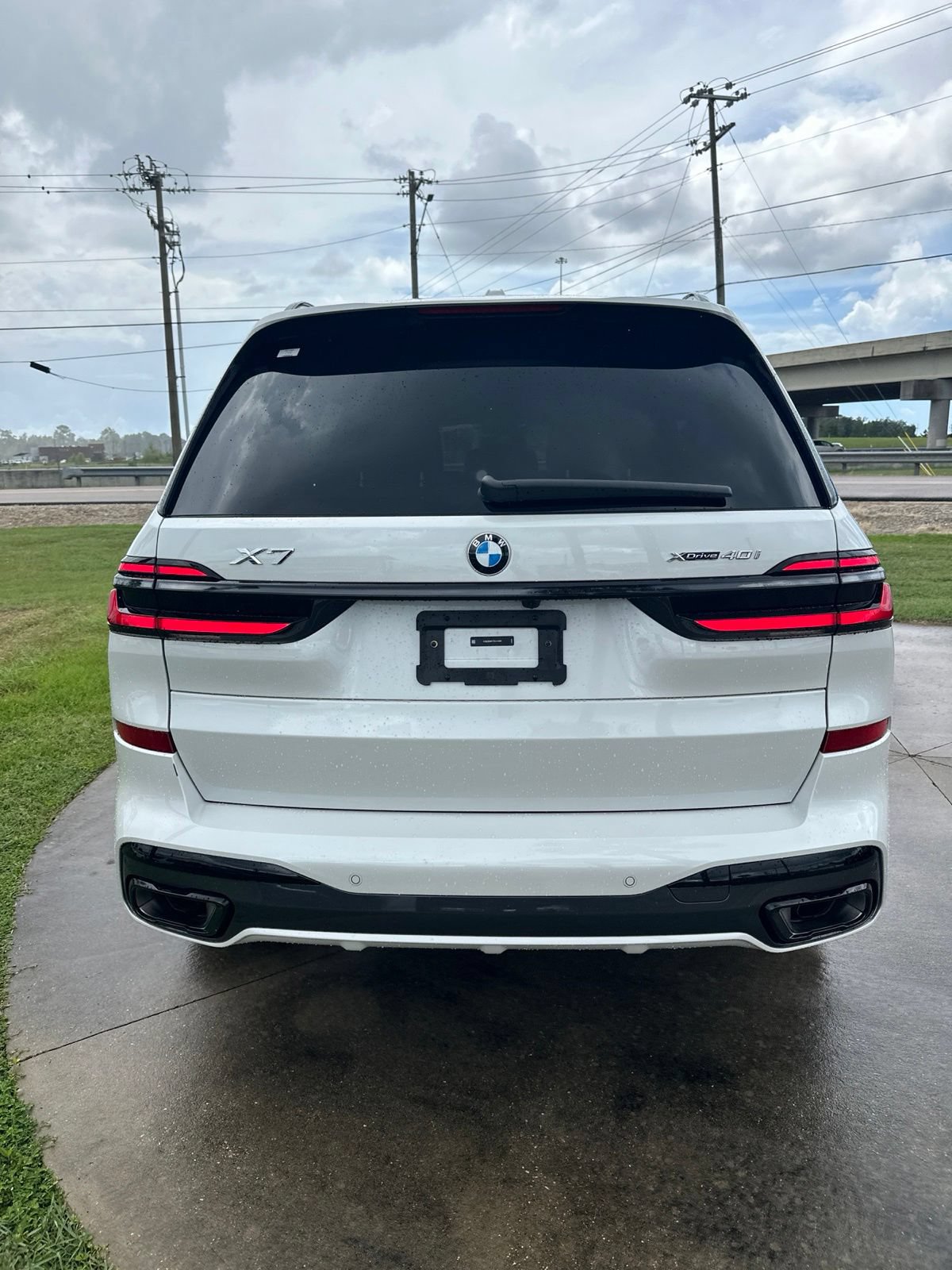 Used 2026 BMW X7 xDrive40i w/ M Sport Package AWD/4WD image 6