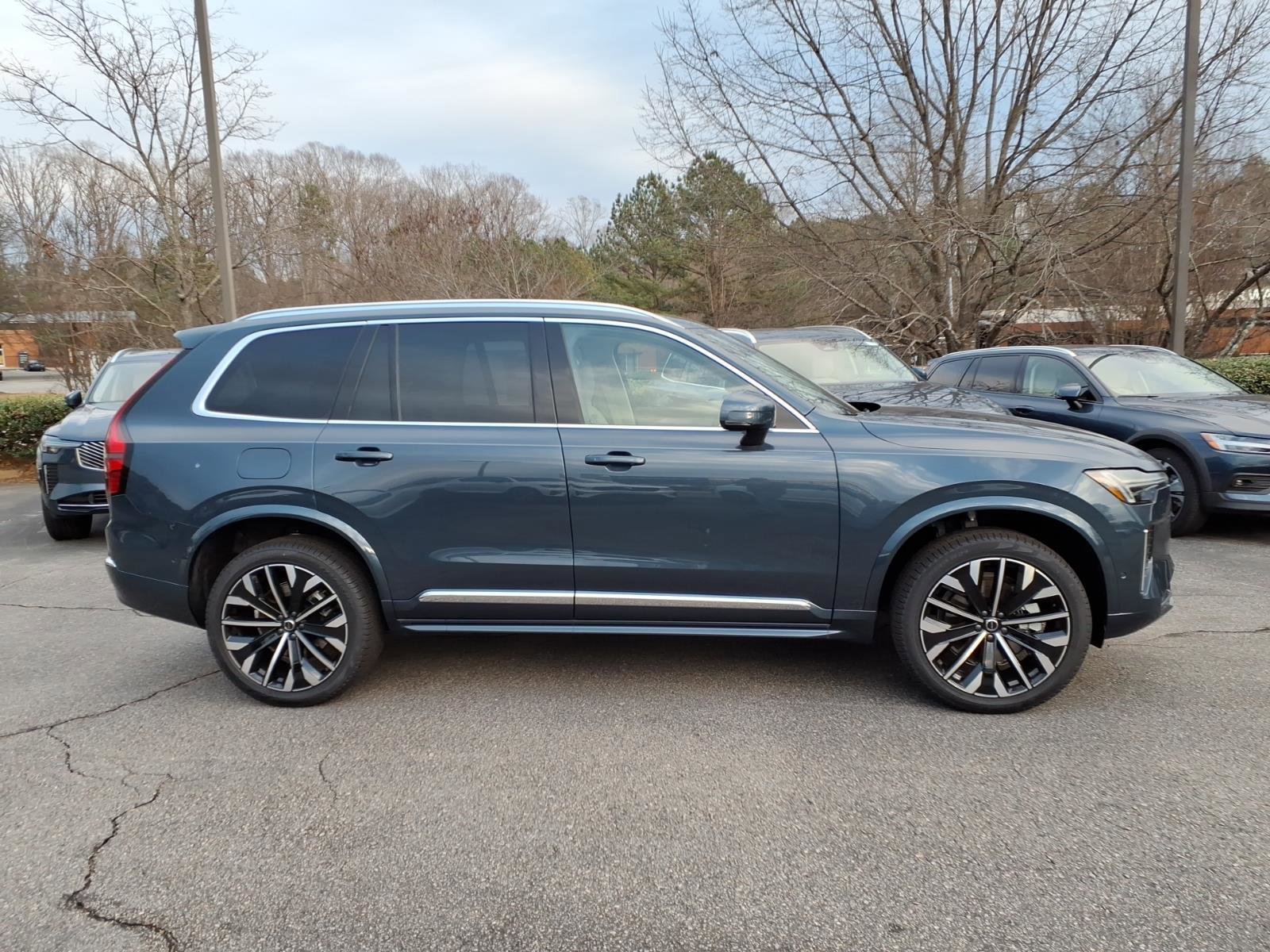 New 2026 Volvo XC90 B6 Ultra w/ Protection Package Premier AWD/4WD image 2