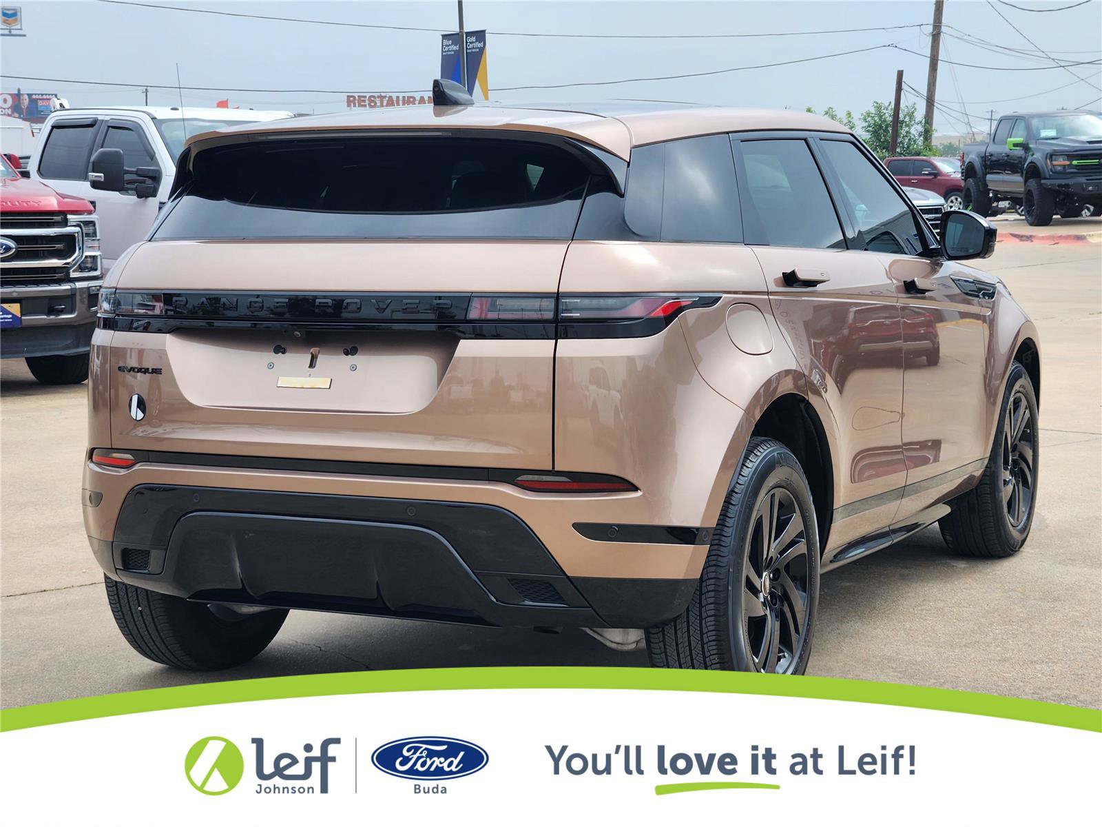Used 2024 Land Rover Range Rover Evoque Dynamic SE AWD/4WD image 4
