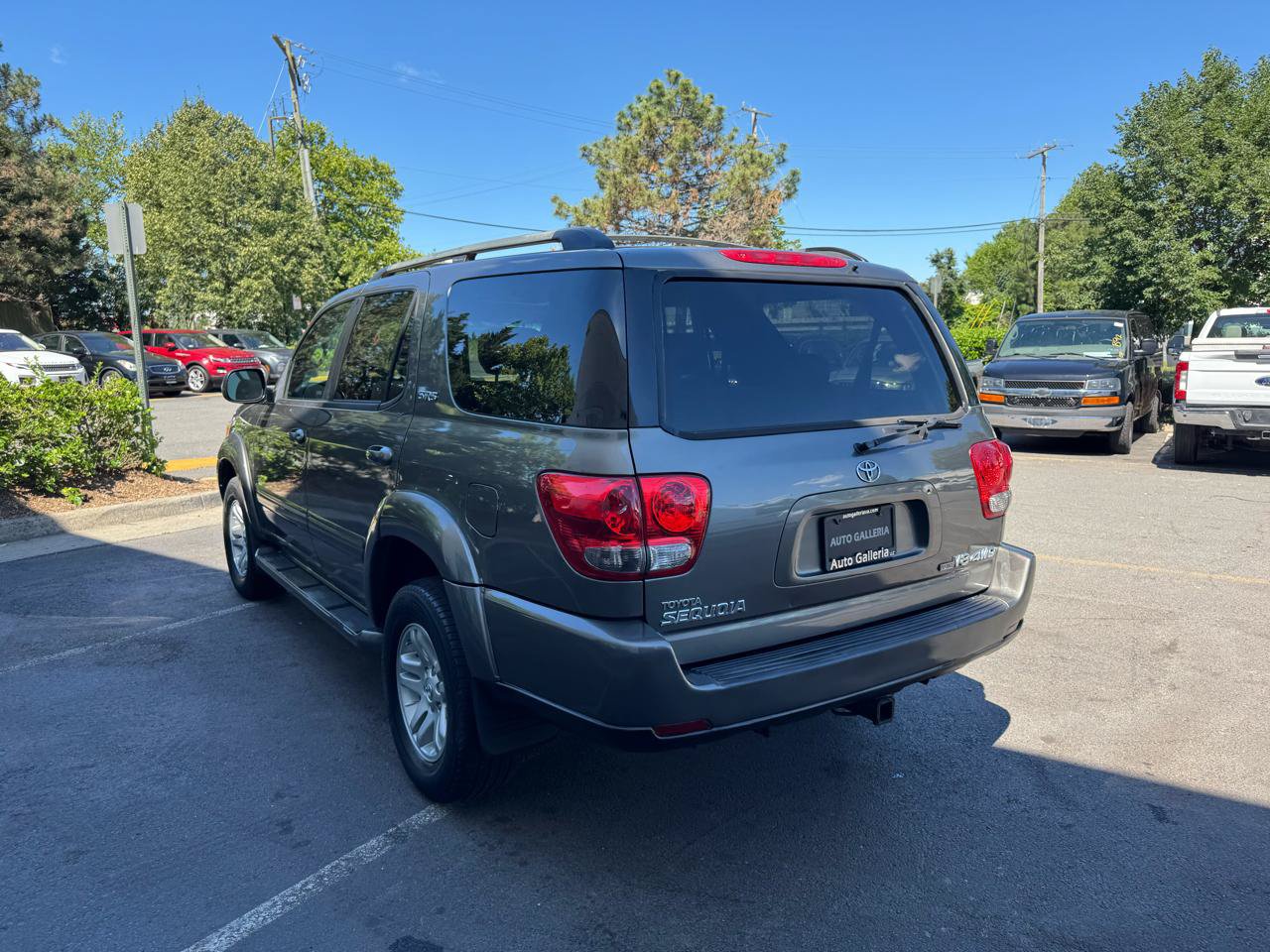 Used 2006 Toyota Sequoia SR5 AWD/4WD image 7