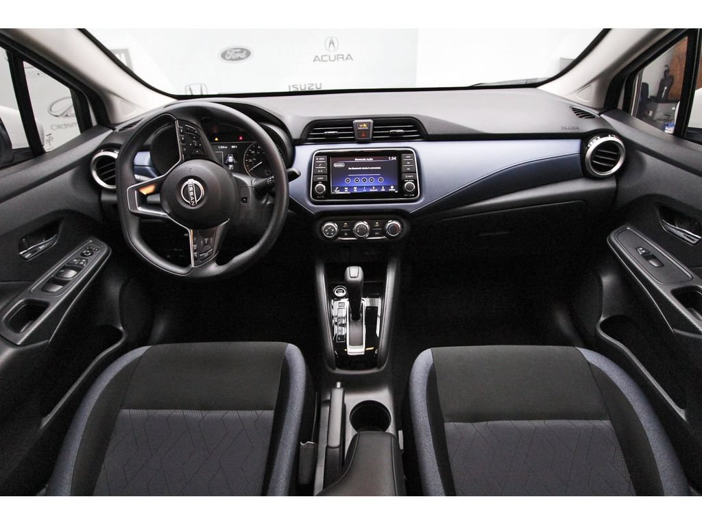 Used 2025 Nissan Versa SV w/ Trunk Package FWD image 9