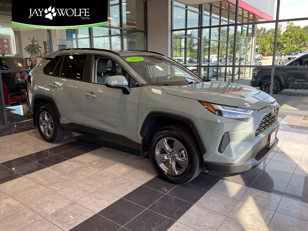 Certified 2022 Toyota RAV4 XLE AWD/4WD image 1