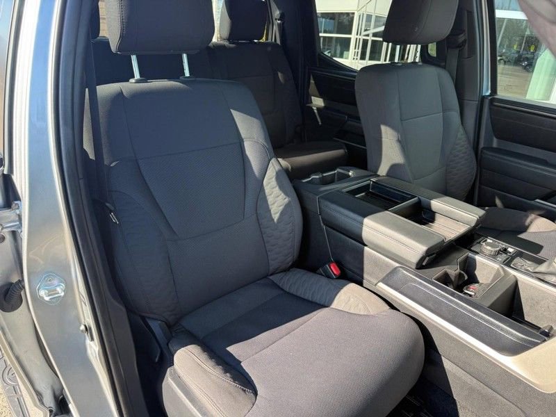Used 2025 Toyota Tundra SR5 w/ SR5 Convenience Package AWD/4WD image 11