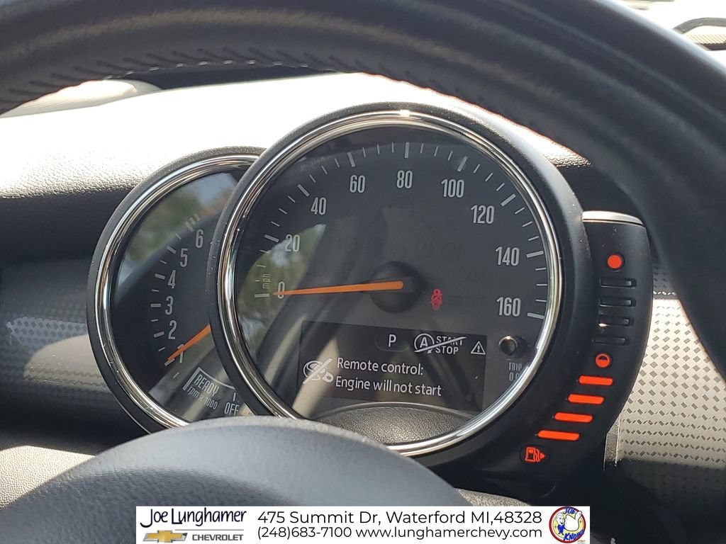 Used 2016 MINI Cooper 4-Door Hardtop FWD image 13