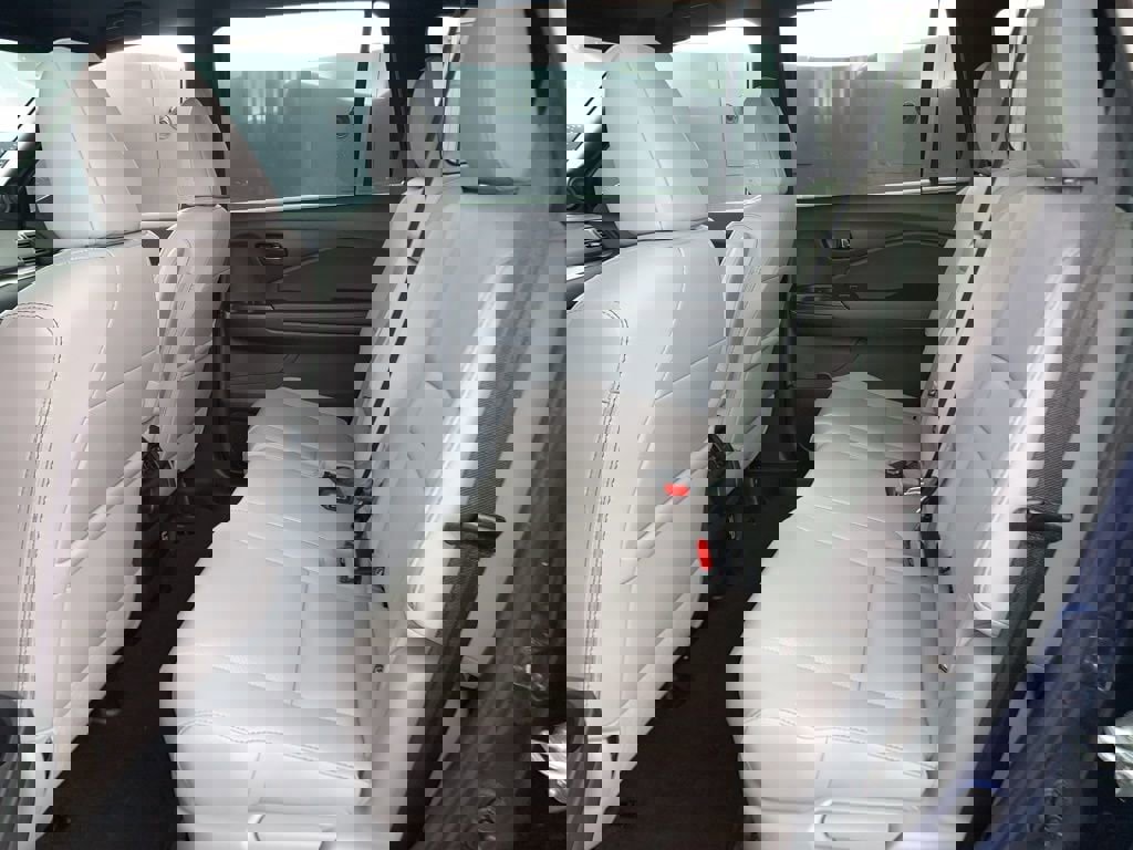 Used 2023 Honda Passport EX-L image 25