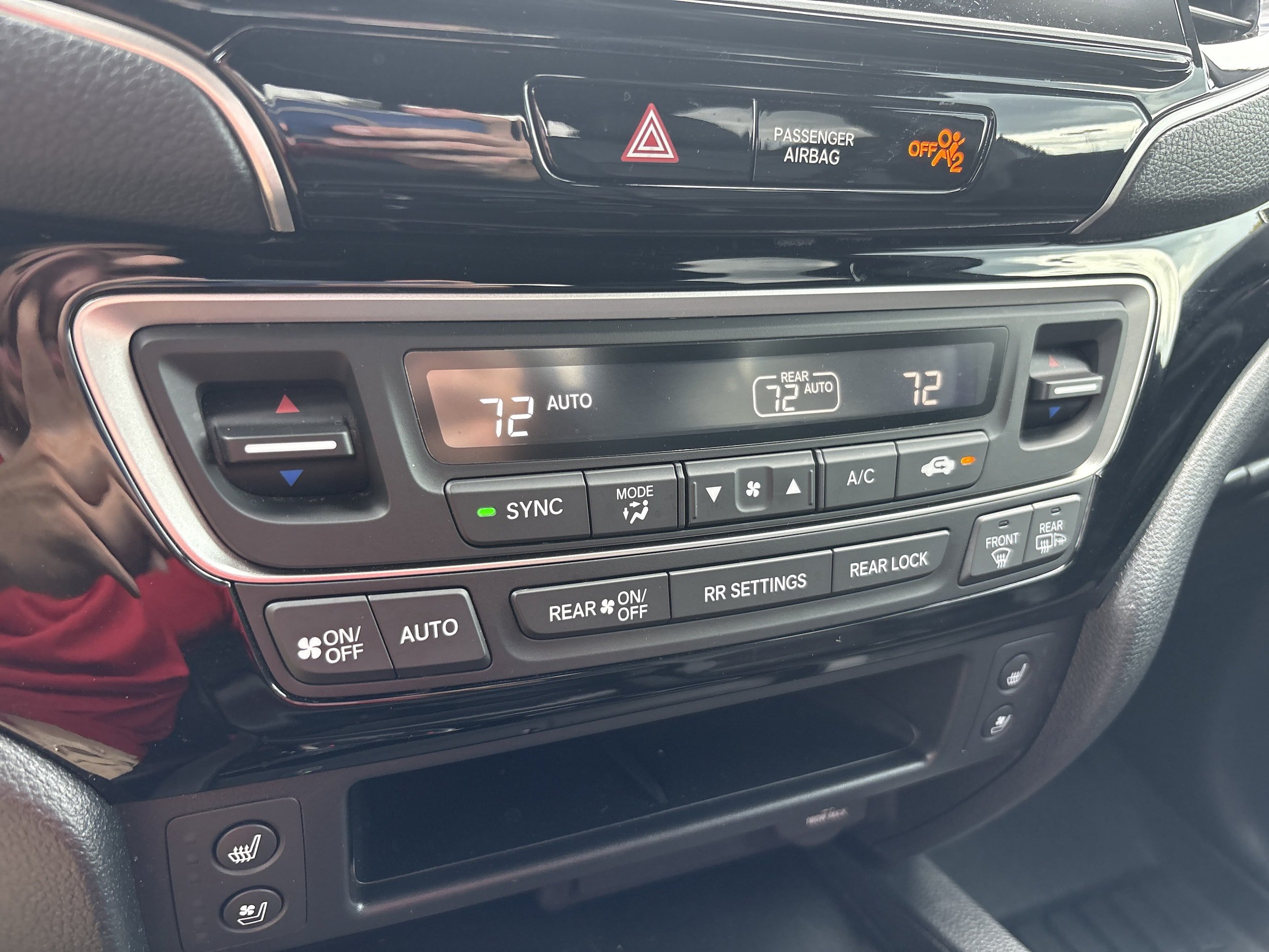 Used 2025 Honda Ridgeline Black Edition image 6