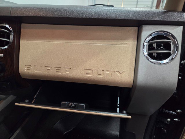 Used 2014 Ford F250 Lariat w/ Lariat Ultimate Package AWD/4WD image 41