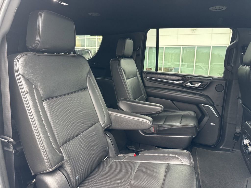 Used 2022 GMC Yukon XL Denali image 24