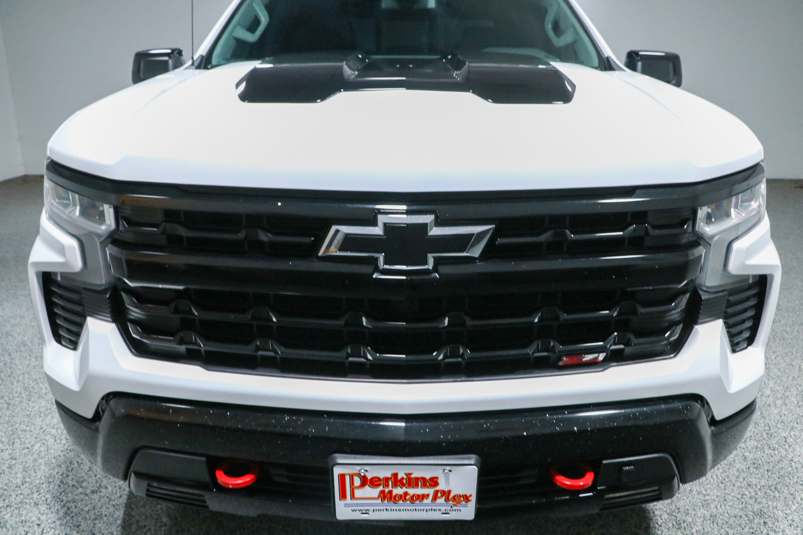 Used 2022 Chevrolet Silverado 1500 LT Trail Boss w/ Convenience Package II AWD/4WD image 4