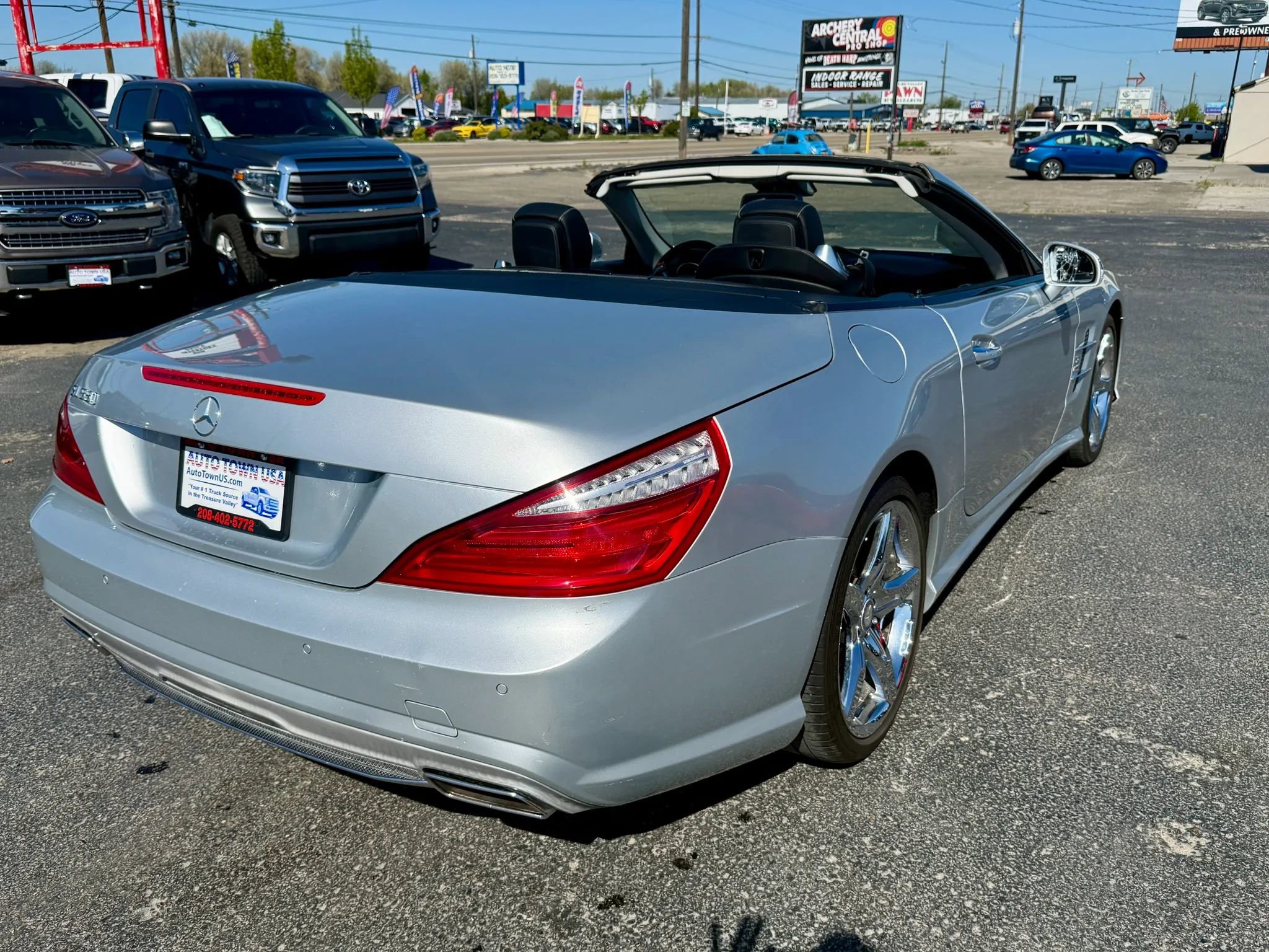Used 2013 Mercedes-Benz SL 550 image 16