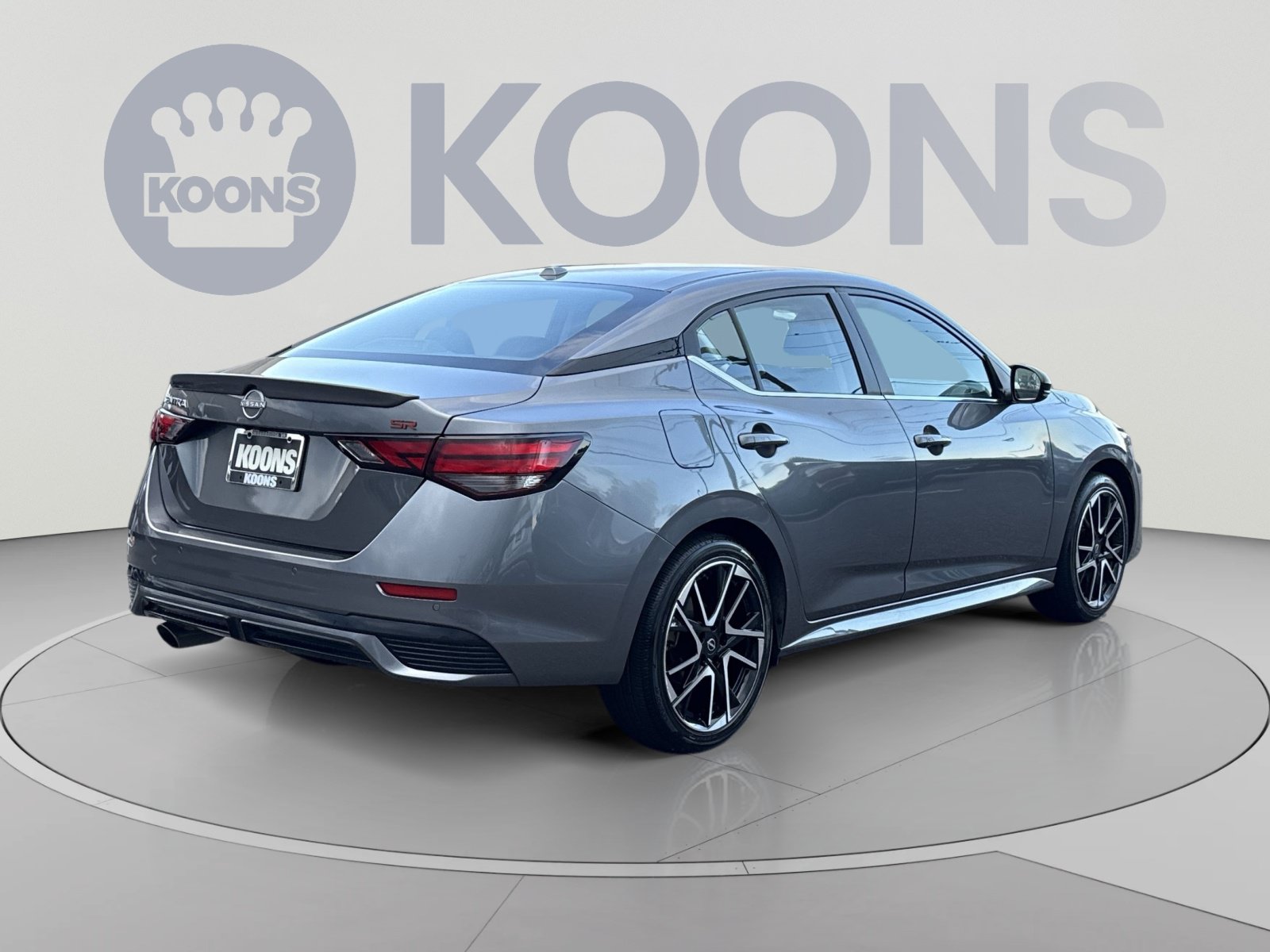 Used 2025 Nissan Sentra SR FWD image 7