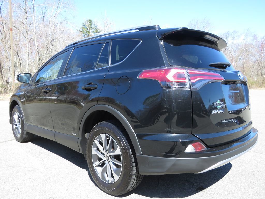 Used 2017 Toyota RAV4 XLE w/ Carpet Mat Package AWD/4WD image 7