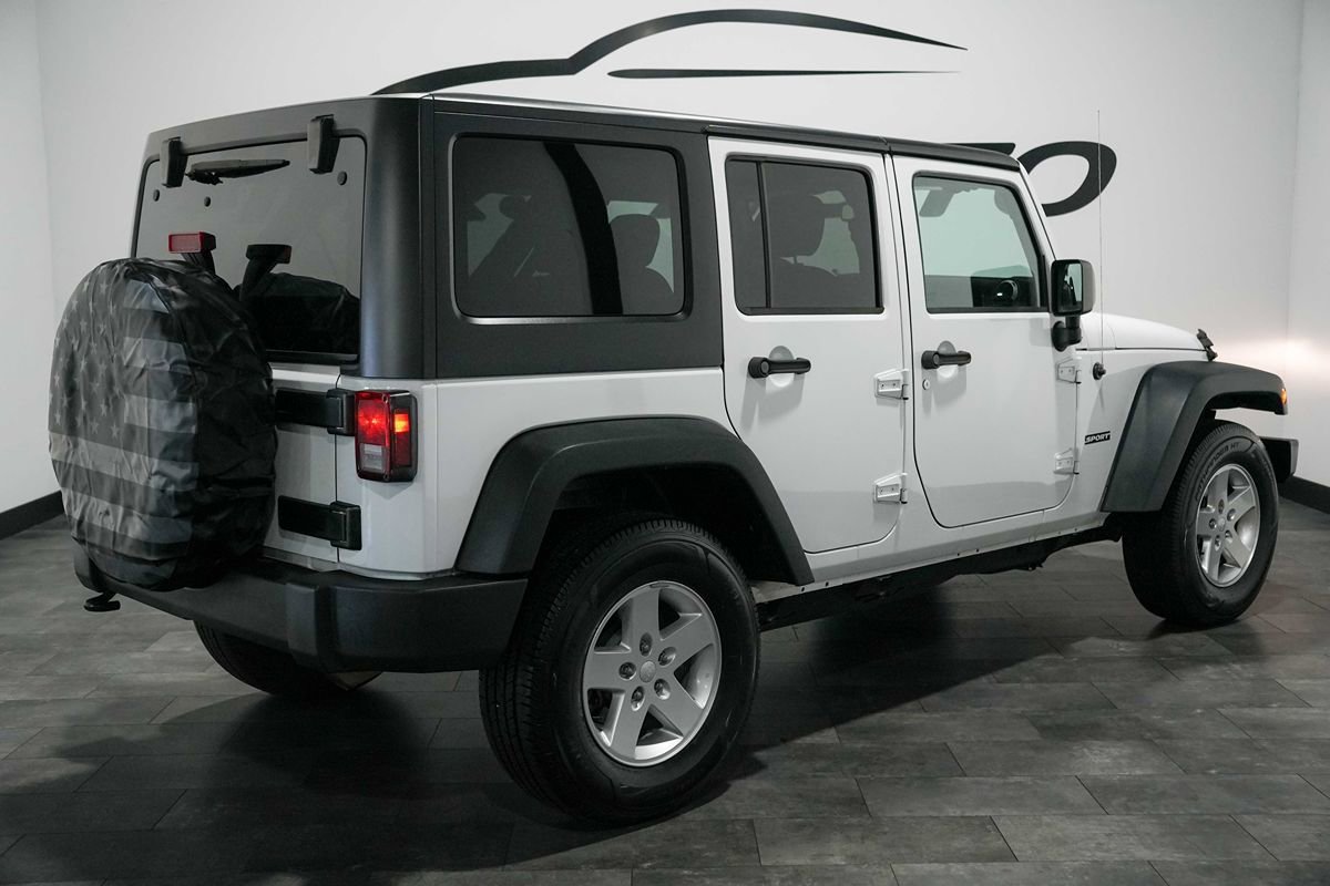 Used 2015 Jeep Wrangler Unlimited Sport w/ Quick Order Package 24S AWD/4WD image 4