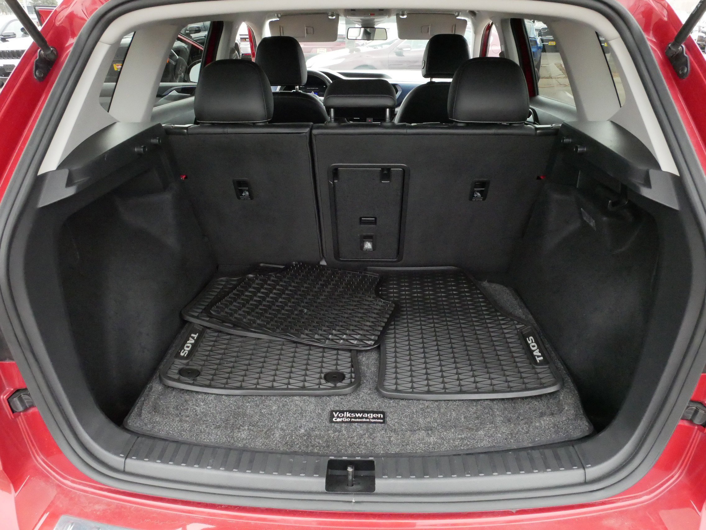 Used 2022 Volkswagen Taos SE image 18