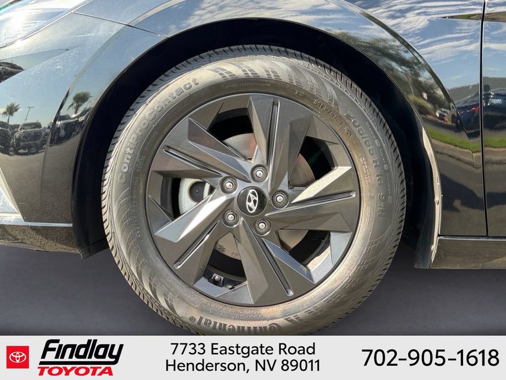 Used 2021 Hyundai Elantra SEL w/ Convenience Package FWD image 12