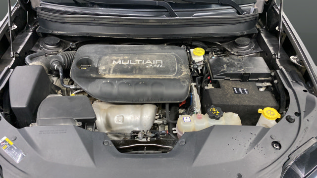 Used 2019 Jeep Cherokee Limited FWD image 27