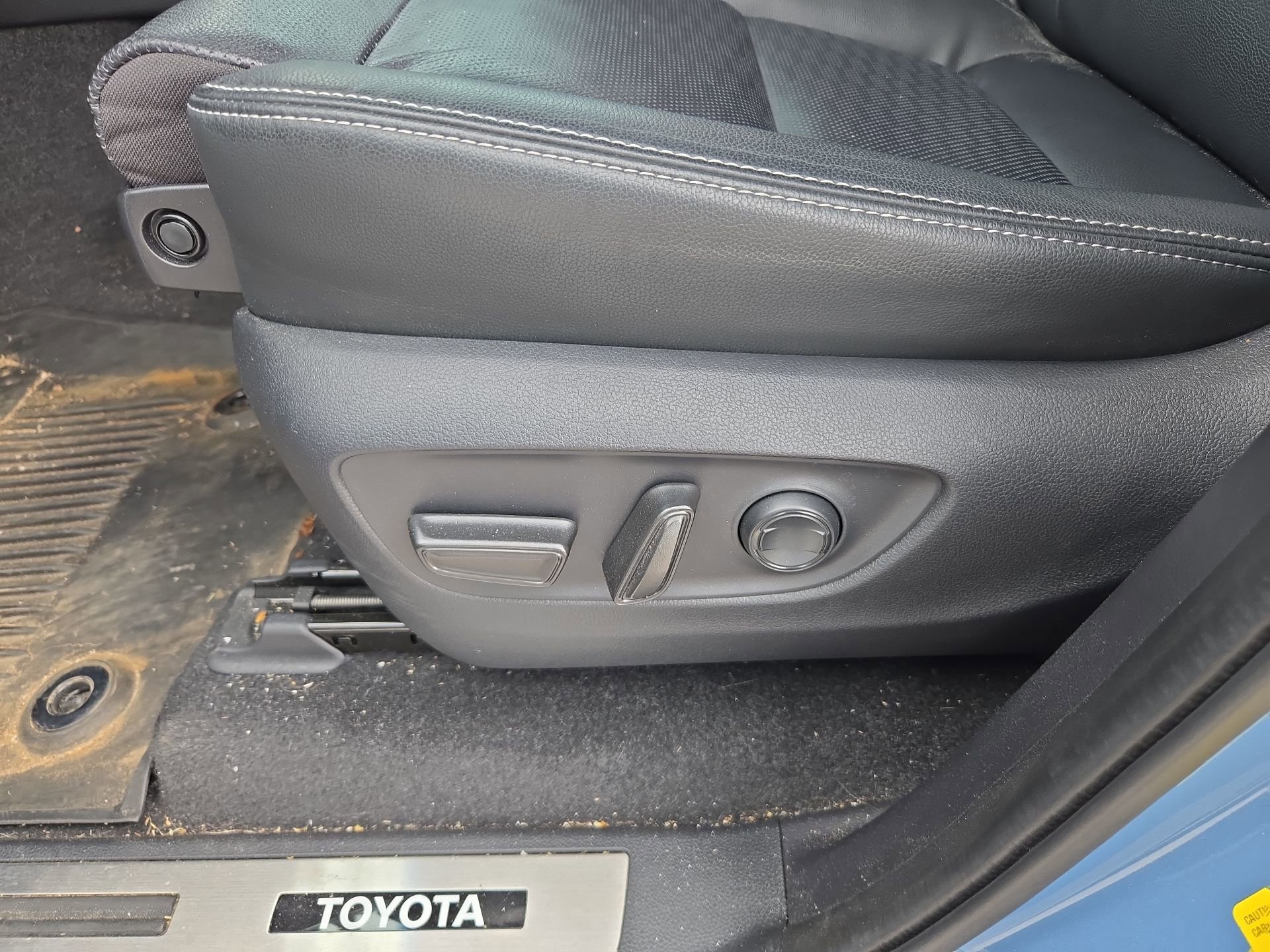 Used 2025 Toyota Land Cruiser AWD/4WD image 5