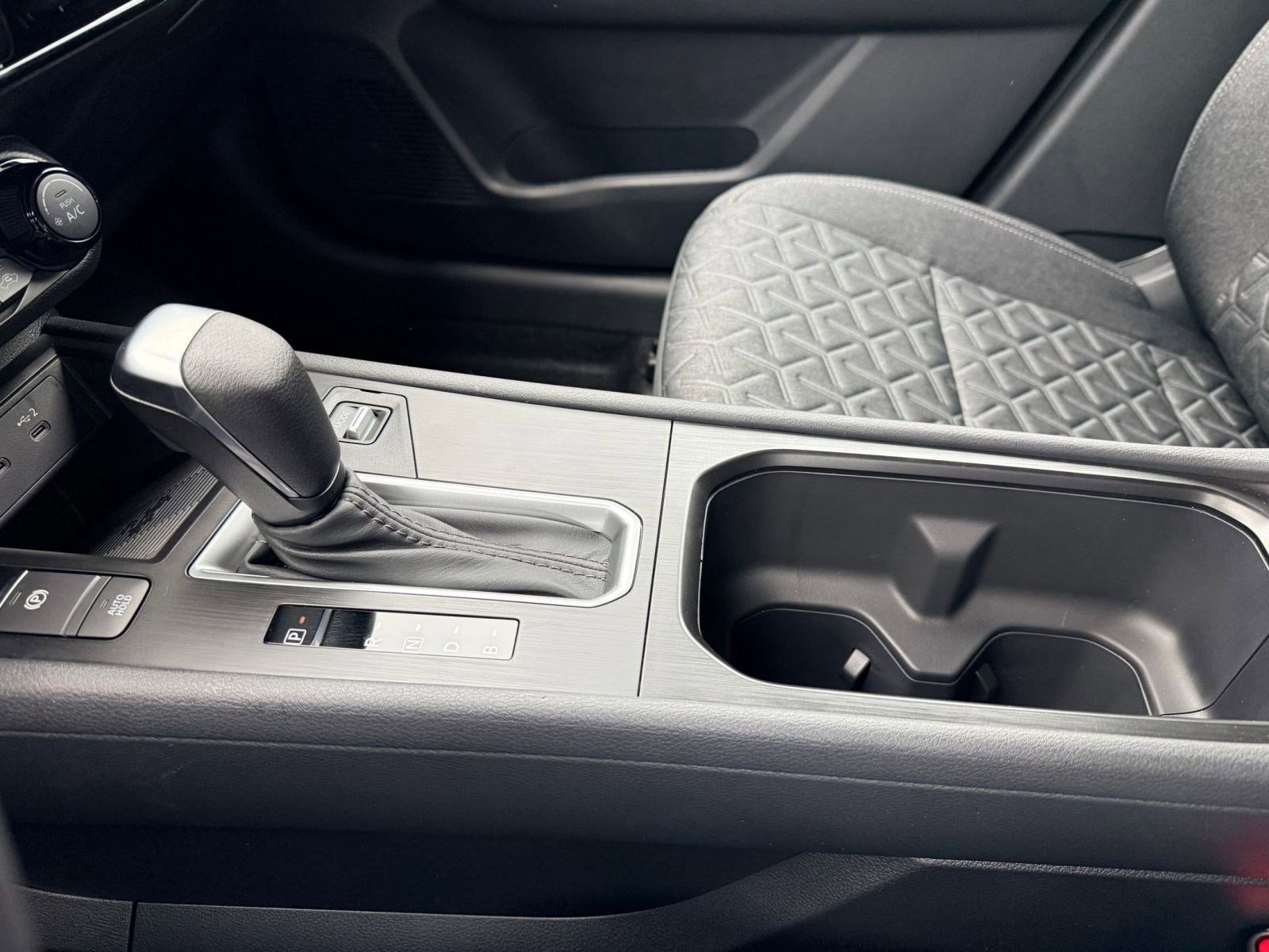 New 2026 Nissan Kicks SV w/ Cold Weather Package image 24