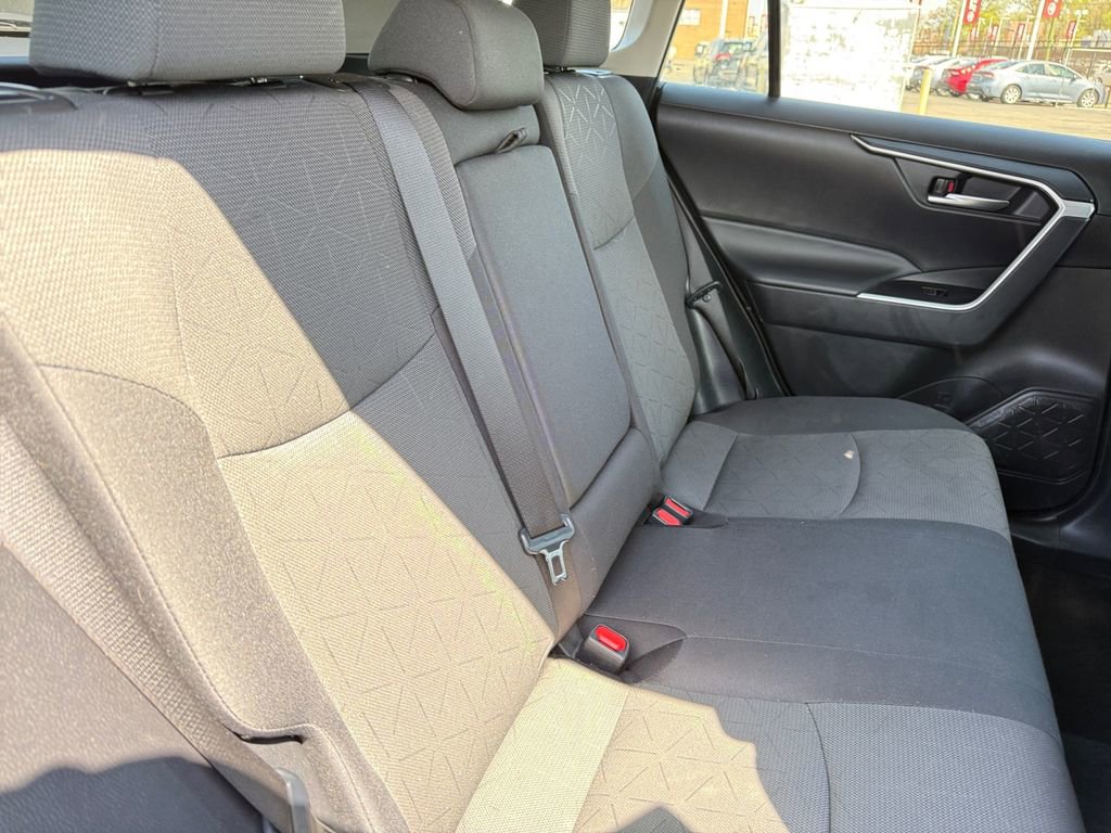 Certified 2024 Toyota RAV4 XLE FWD image 22