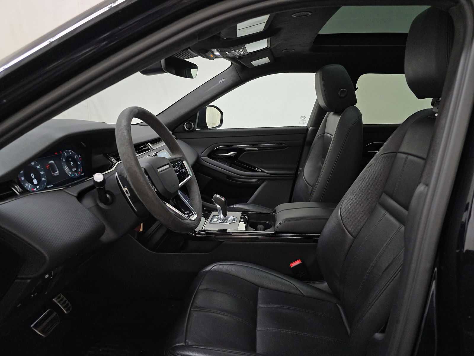 Used 2023 Land Rover Range Rover Evoque HST AWD/4WD image 7