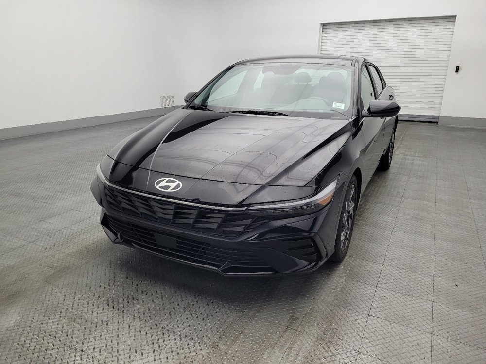 Used 2025 Hyundai Elantra SEL image 15