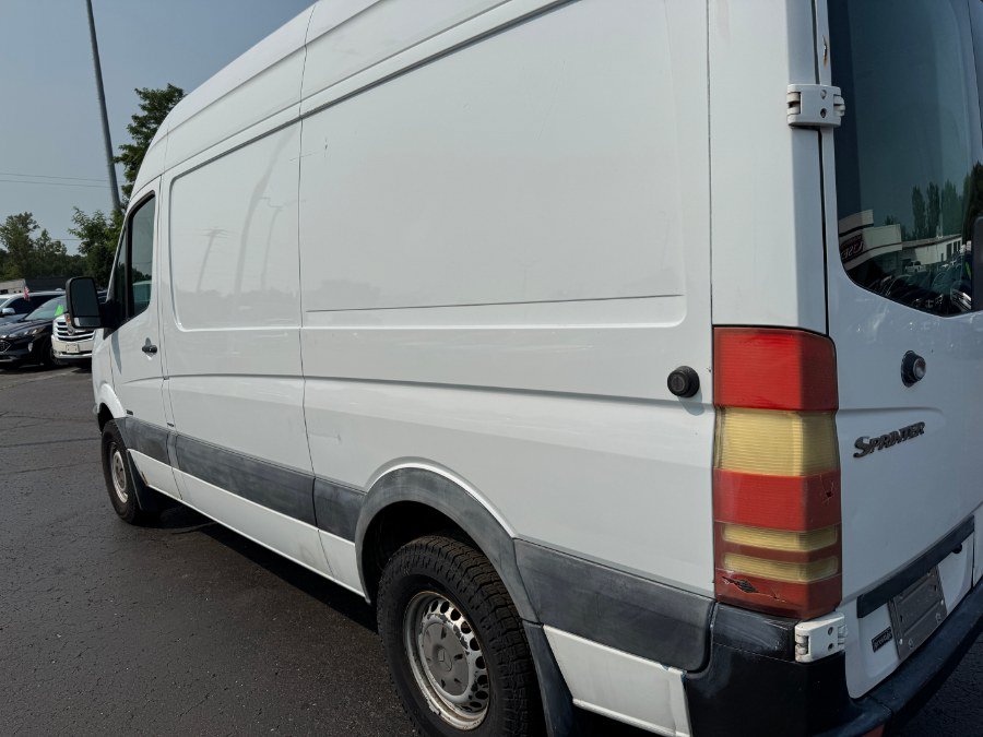 Used 2010 Mercedes-Benz Sprinter 2500 image 10