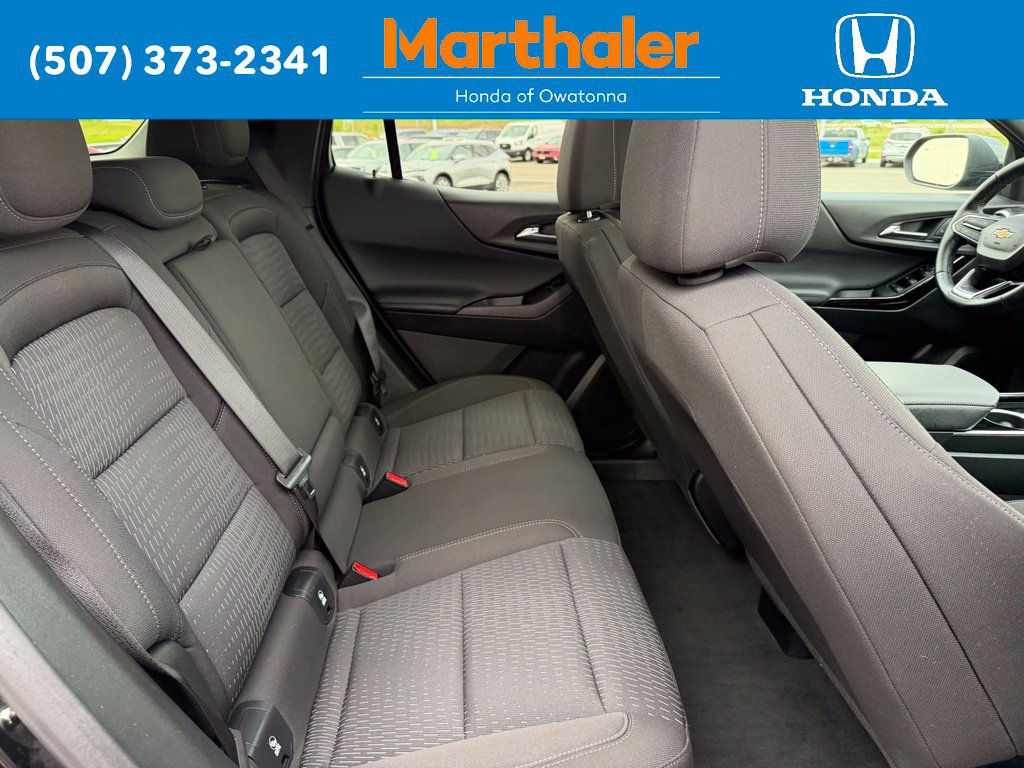 Used 2025 Chevrolet Equinox LT AWD/4WD image 15