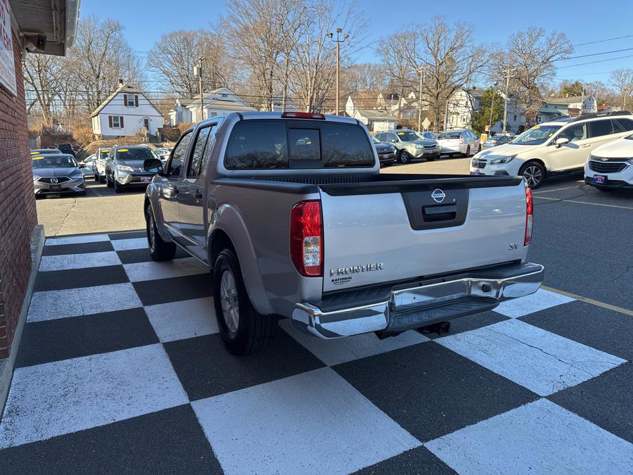 Used 2018 Nissan Frontier SV image 4