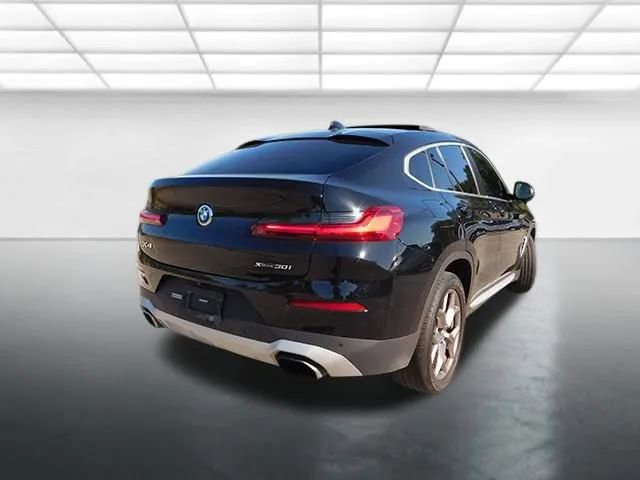 Used 2022 BMW X4 xDrive30i w/ Convenience Package image 5