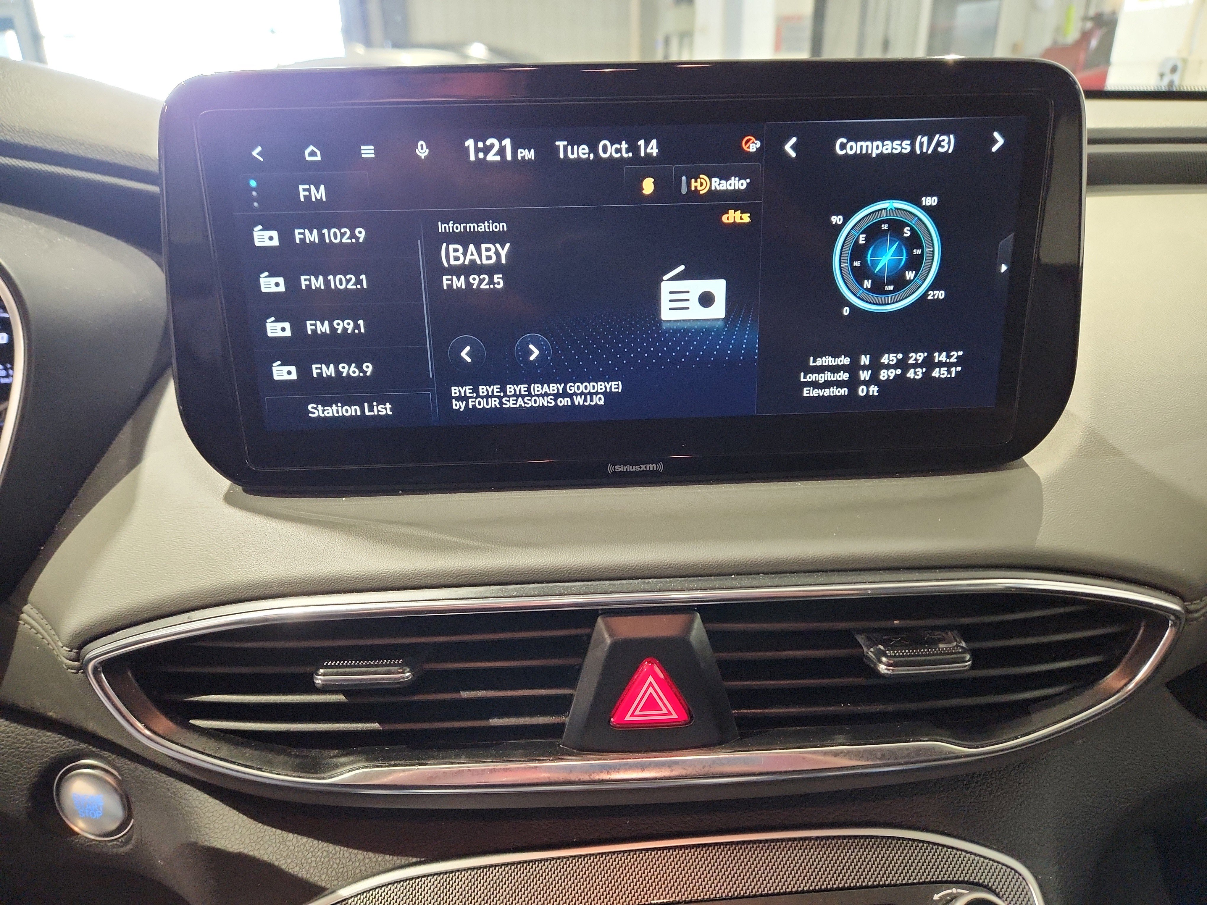 Used 2023 Hyundai Santa Fe SEL image 6