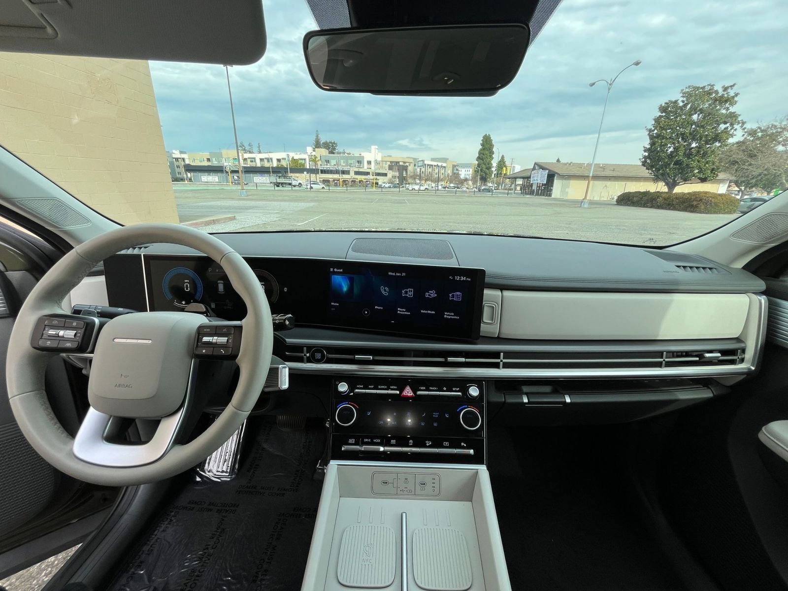 Used 2025 Hyundai Santa Fe SEL image 36