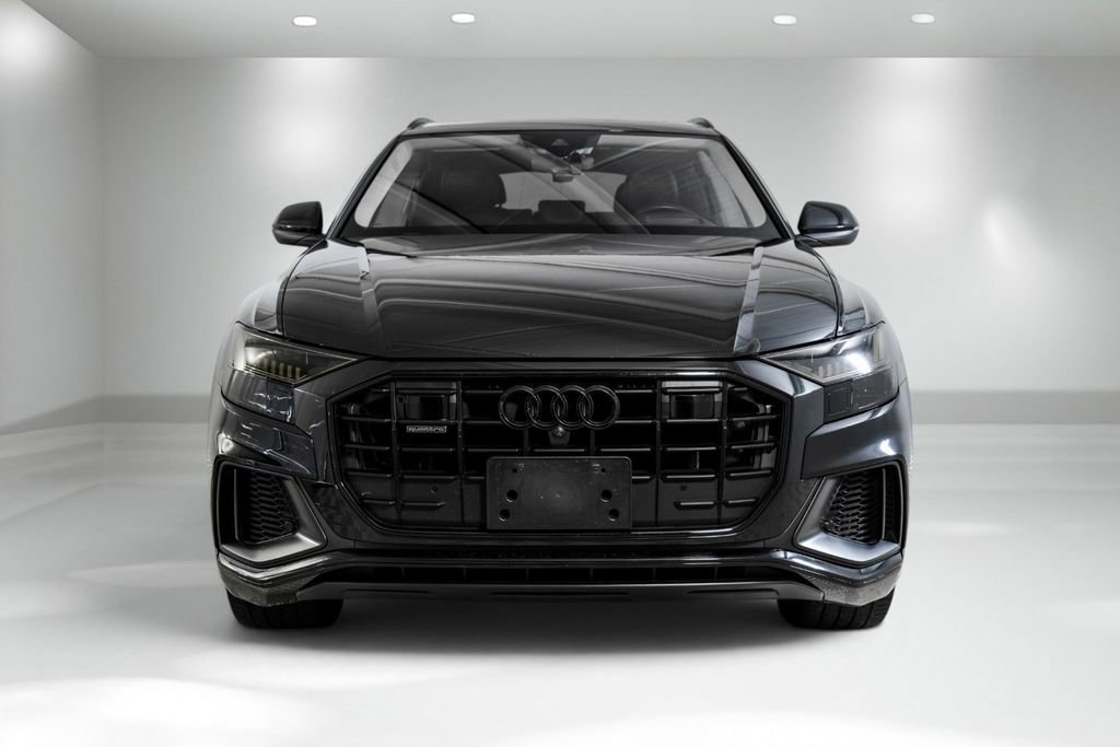 Used 2019 Audi Q8 Prestige w/ Luxury Package AWD/4WD image 5