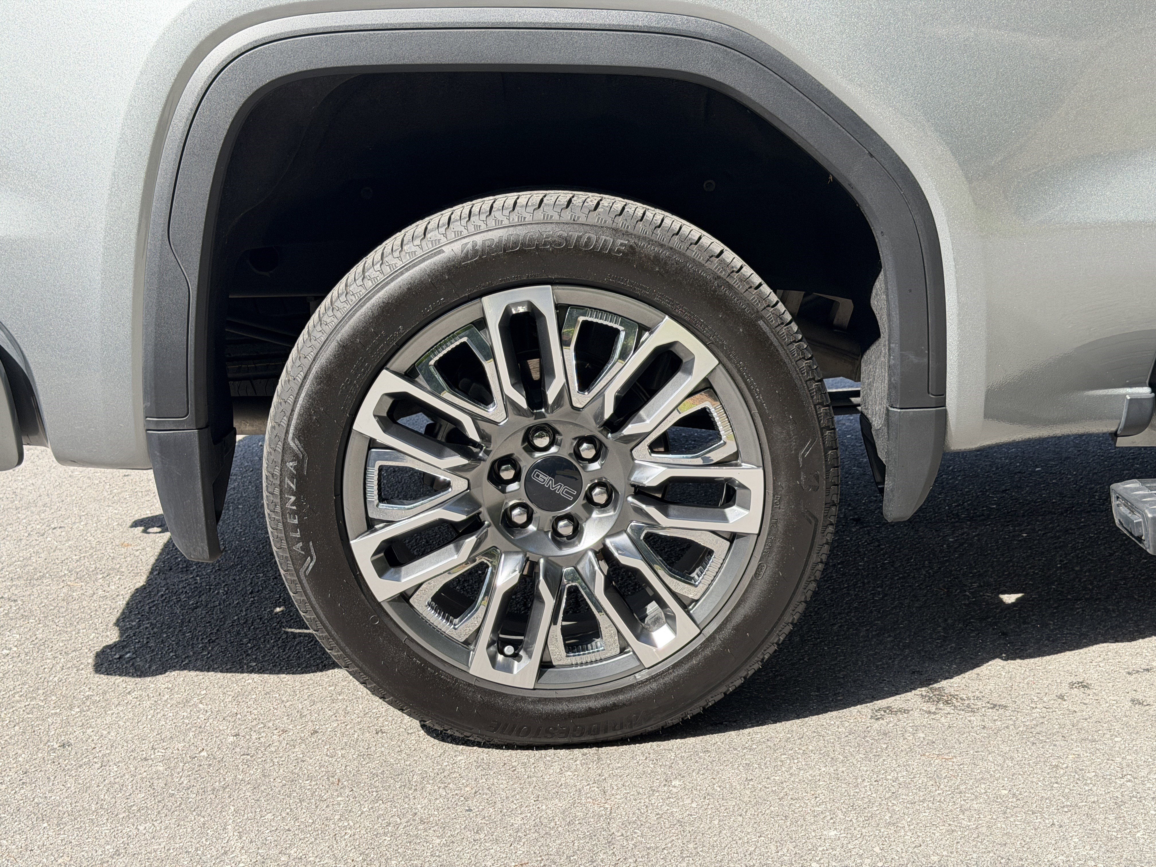Used 2024 GMC Sierra 1500 Denali Ultimate AWD/4WD image 12