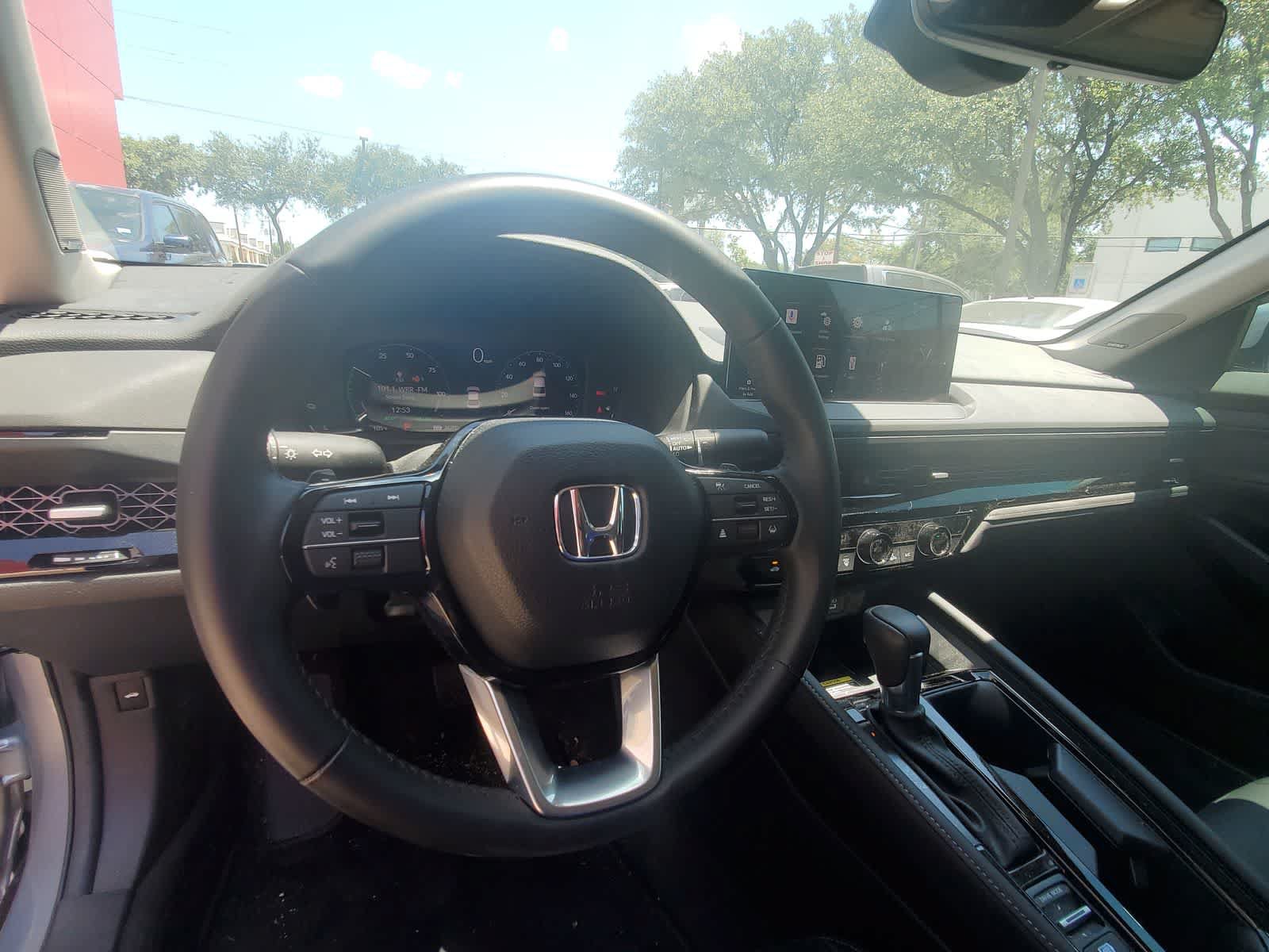Used 2024 Honda Accord Touring image 13