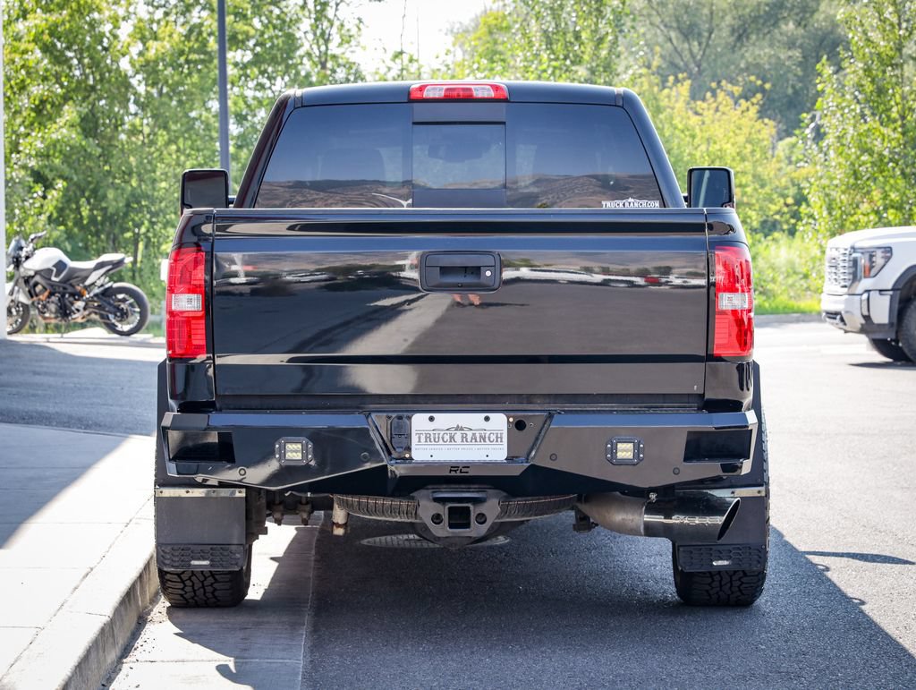 Used 2019 GMC Sierra 3500 Denali w/ Duramax Plus Package AWD/4WD image 4