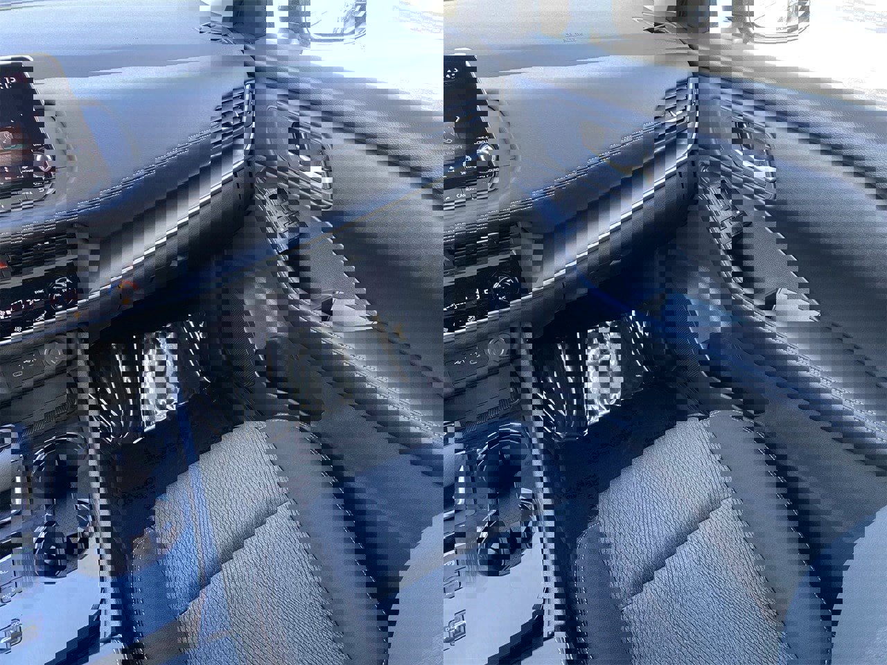 New 2026 Nissan Rogue SV image 18