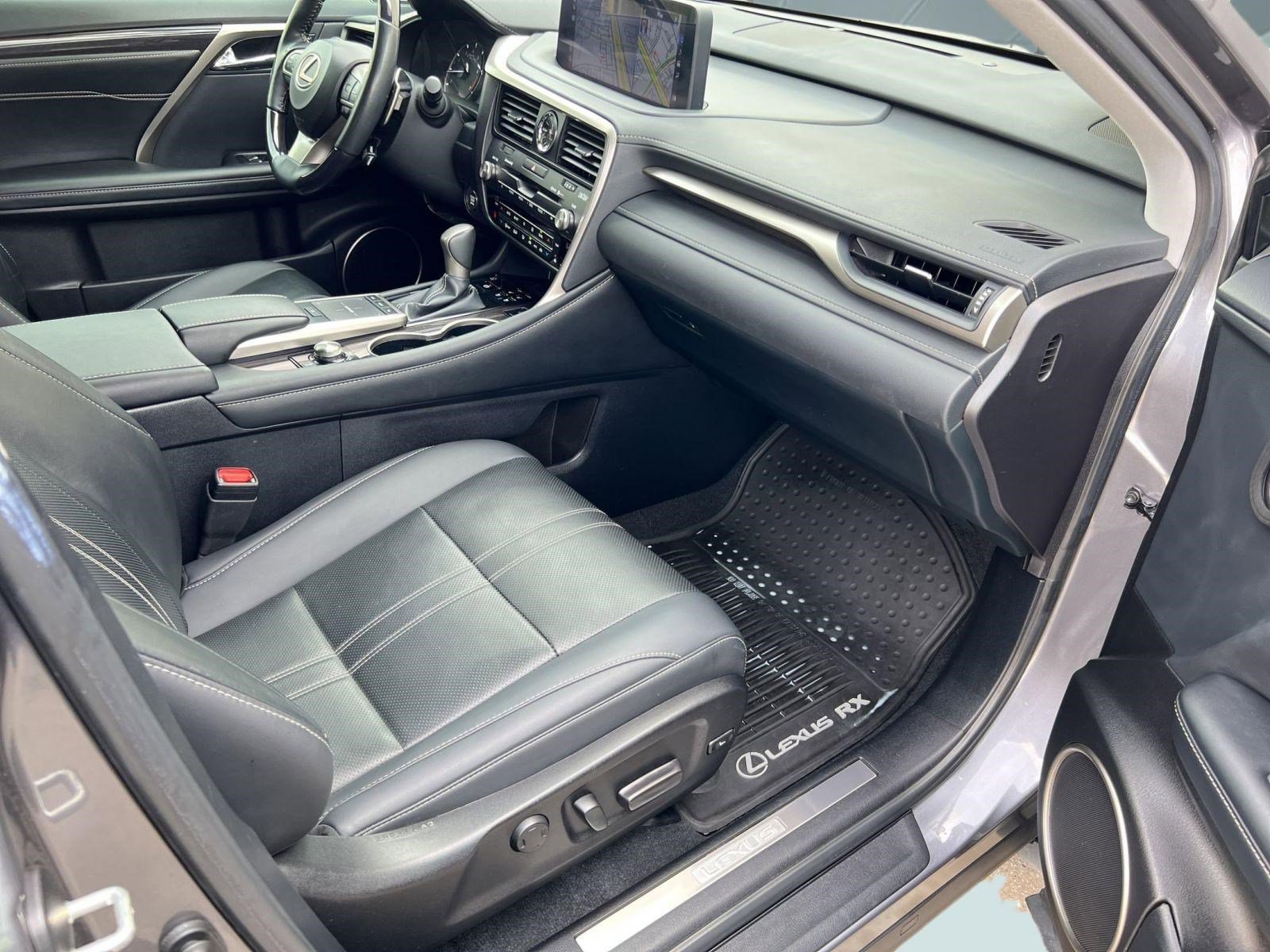 Used 2022 Lexus RX 350 FWD w/ Luxury Package image 31