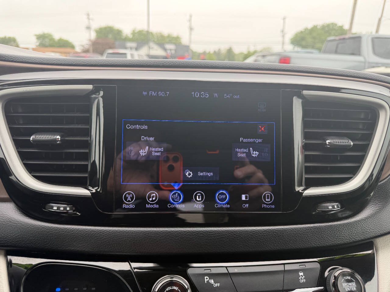 Used 2017 Chrysler Pacifica Touring-L FWD image 24